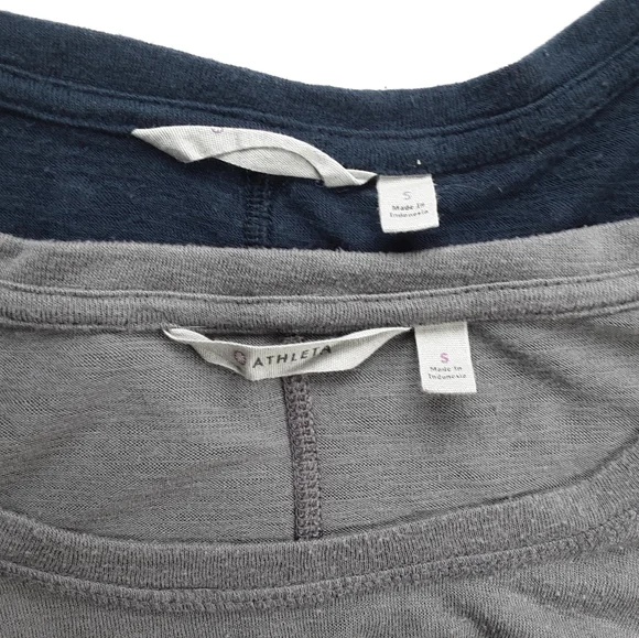 Athleta Scoopneck Shirt, BUNDLE, size Small Grey & Navy - Picture 3 of 5